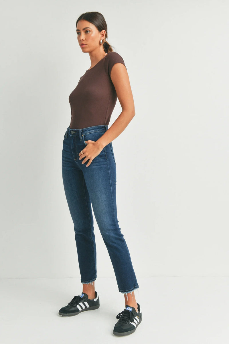 Clean High RIse Straight Denim